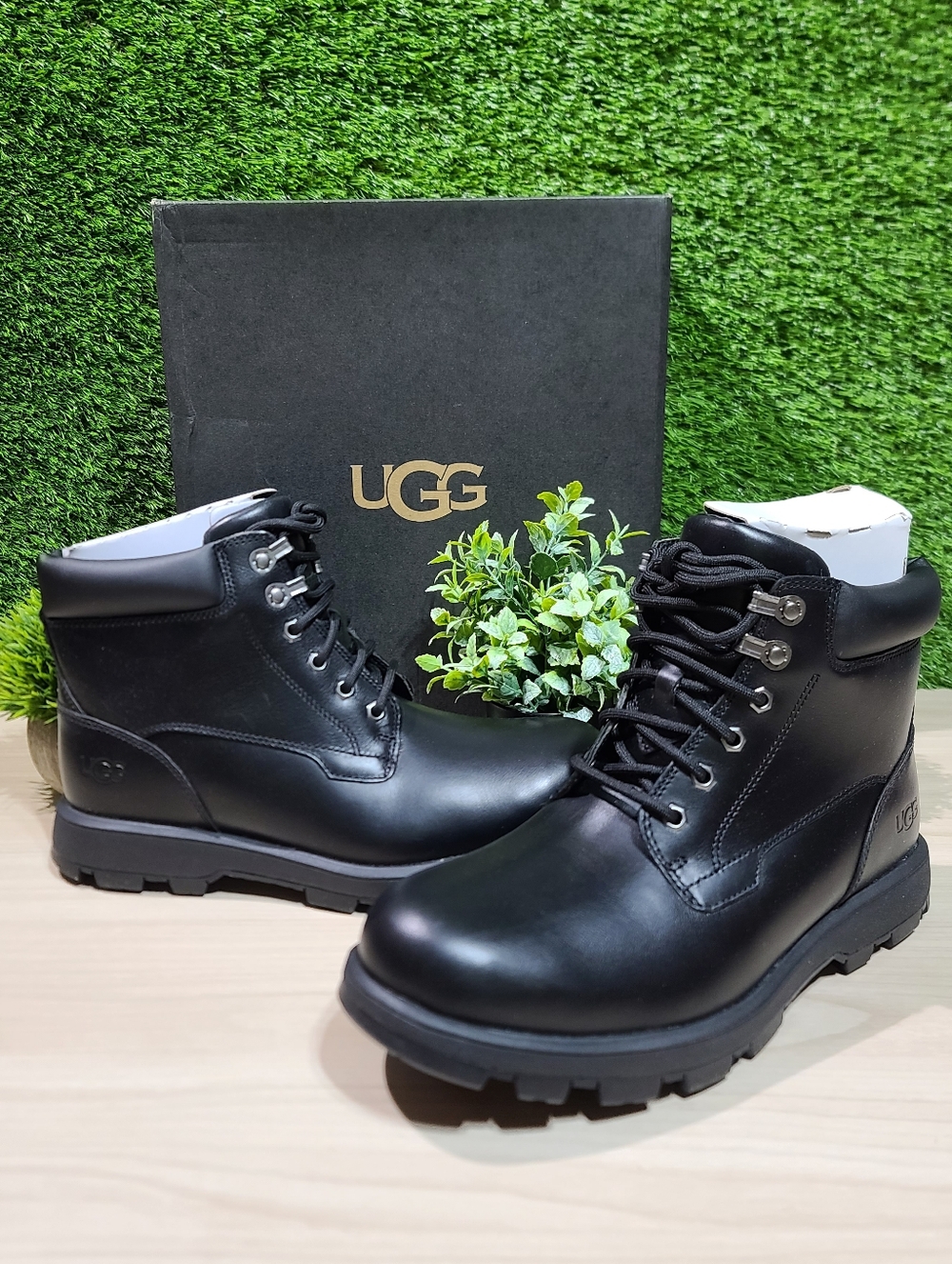 UGG Men's Stenton Boot - Black Leather US 8 NEW